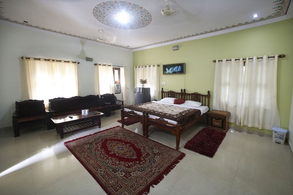 Hotel Pushkar Heritage Deluxe Double or Twin Room, 1 King Bed, Smoking, Hill View 5