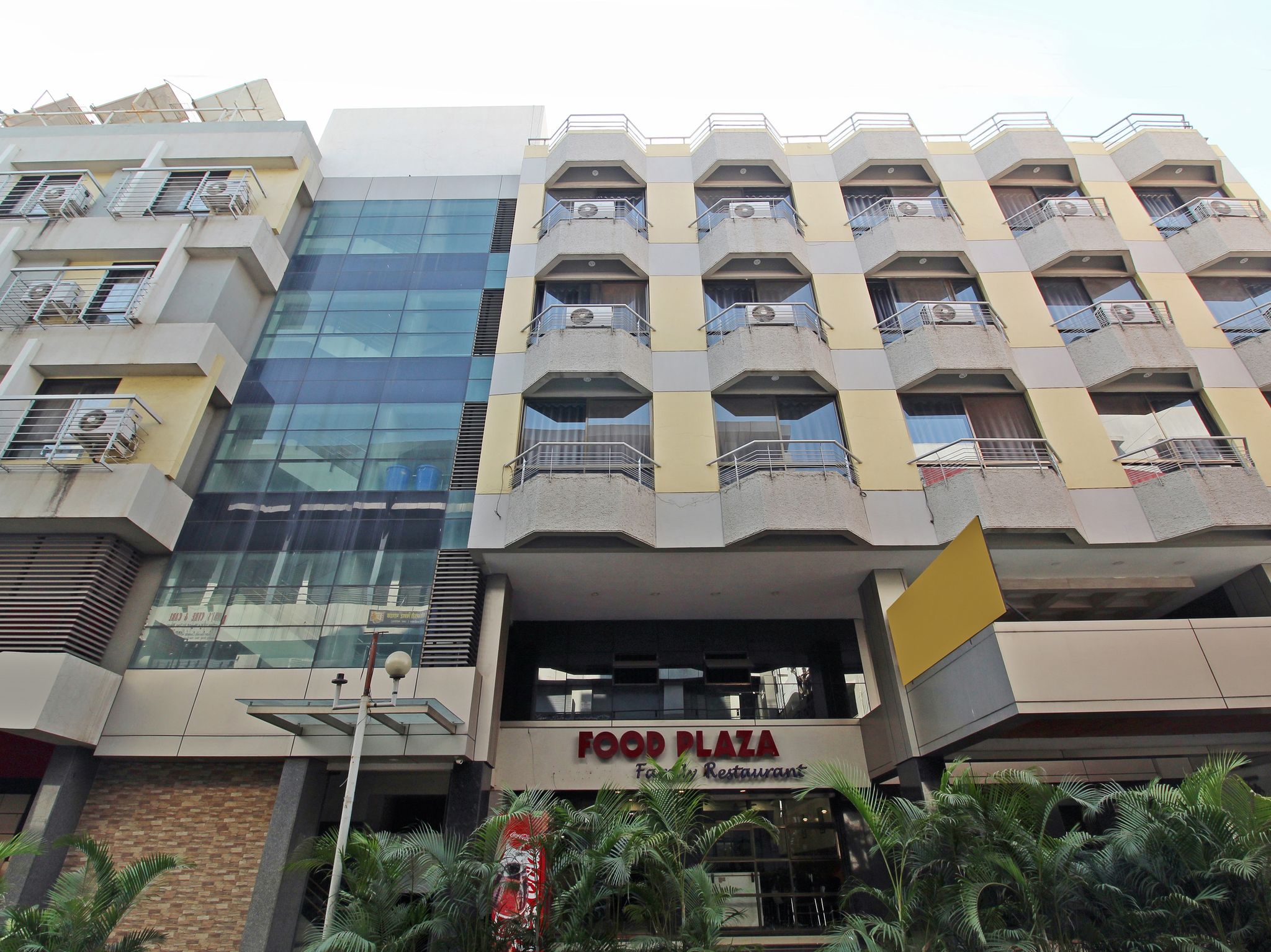 Hotel New Holiday Plaza