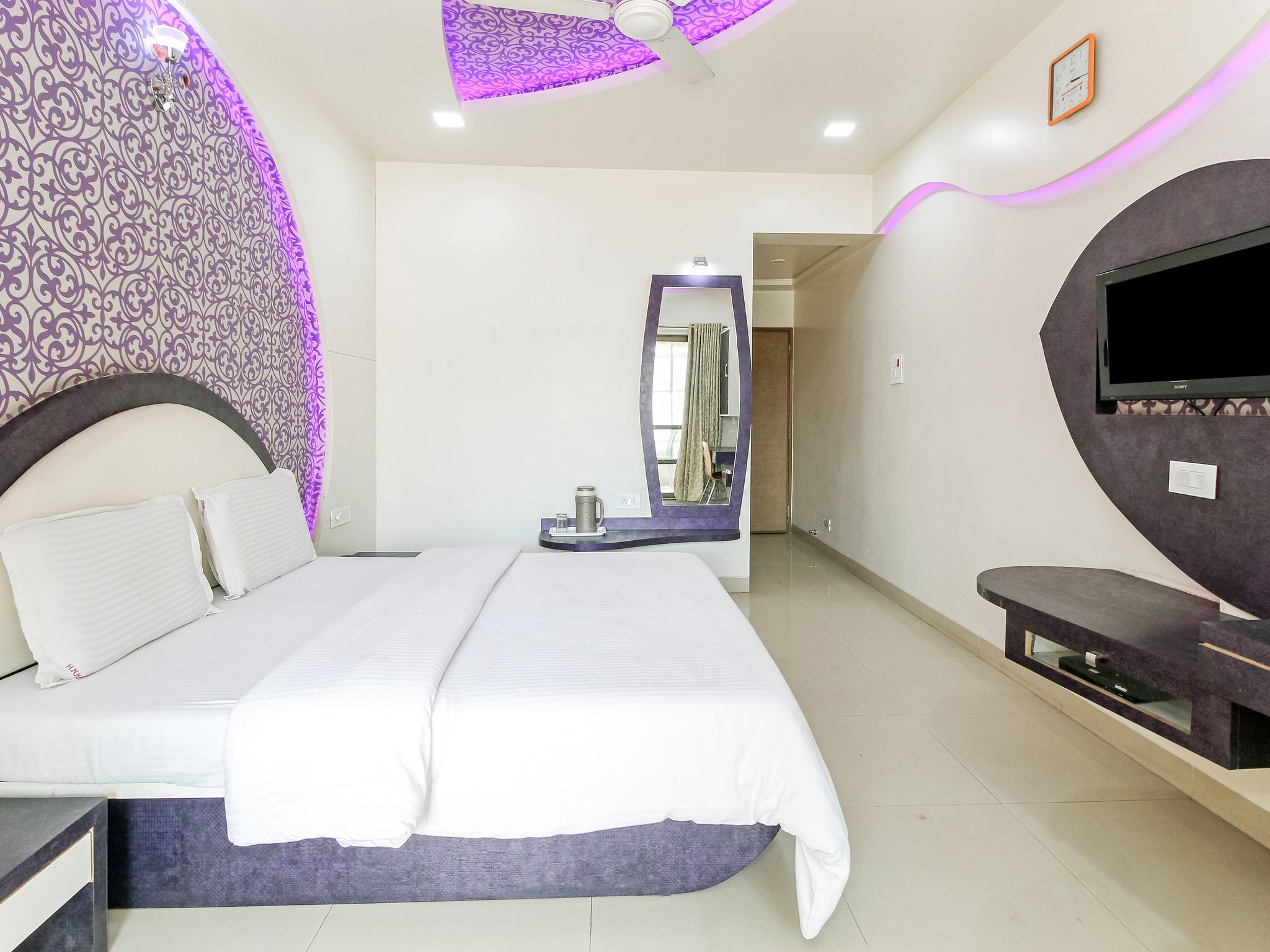 Hotel New Holiday Plaza Standard Non AC Room 7