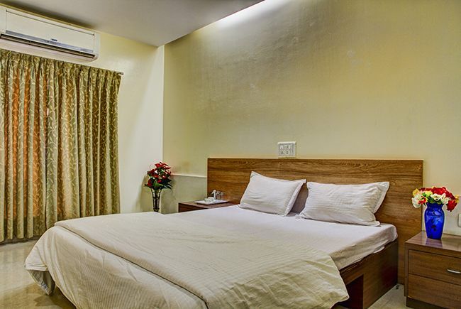 Executive Double Bed AC