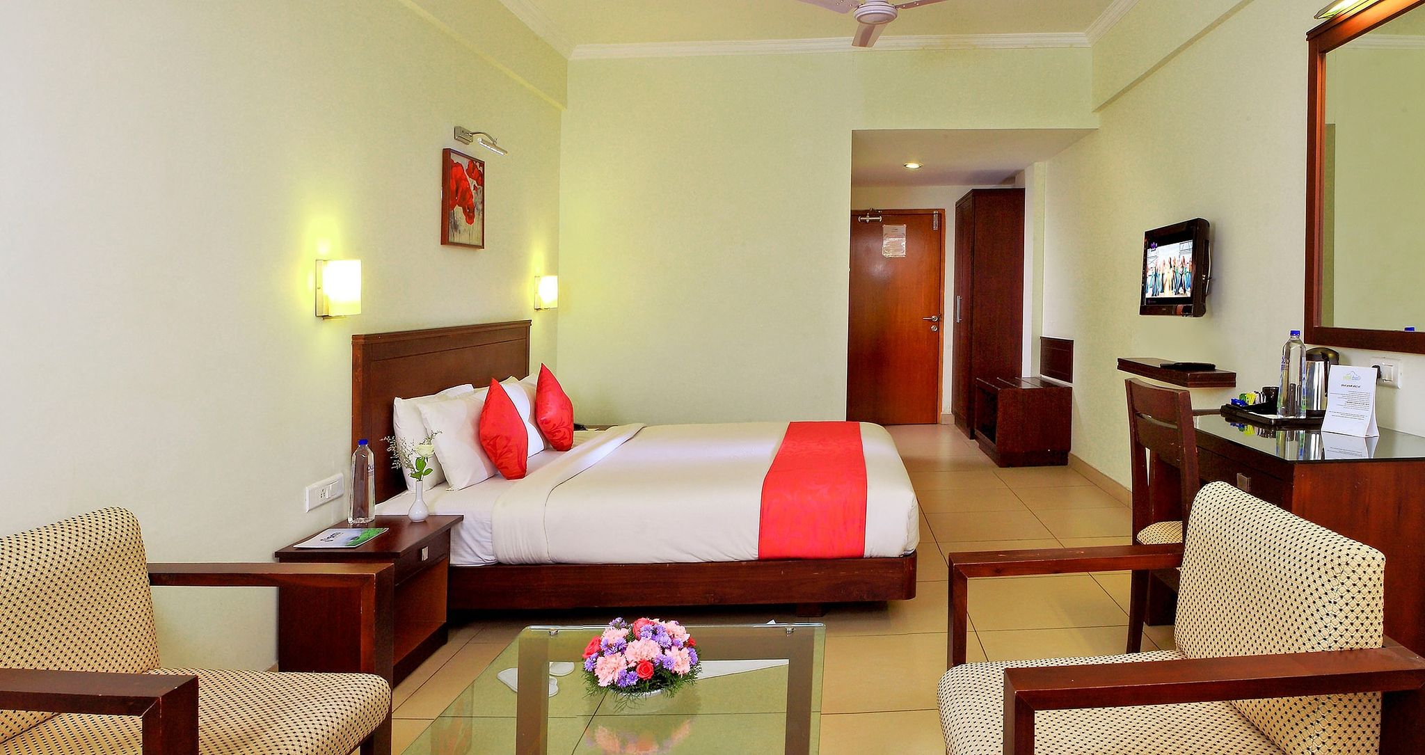 Deluxe Double Room or Twin Room with Cliff View
