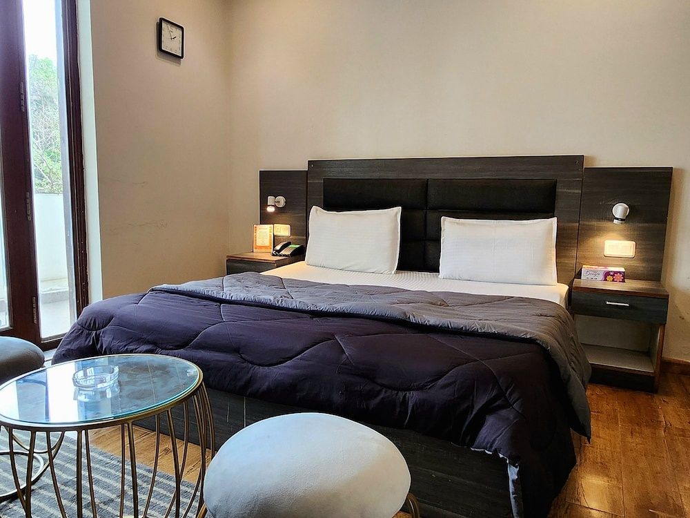 Hotel City Premier Super Deluxe Double Room 10