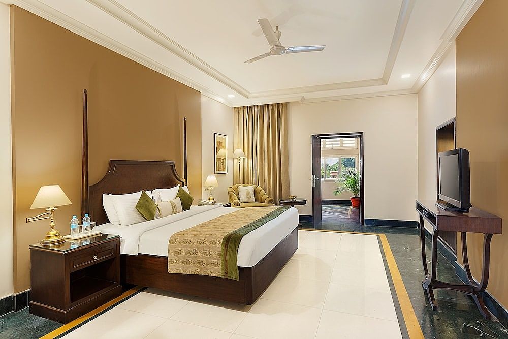 Ganga Lahari by Leisure Hotels Ganga View Room 6
