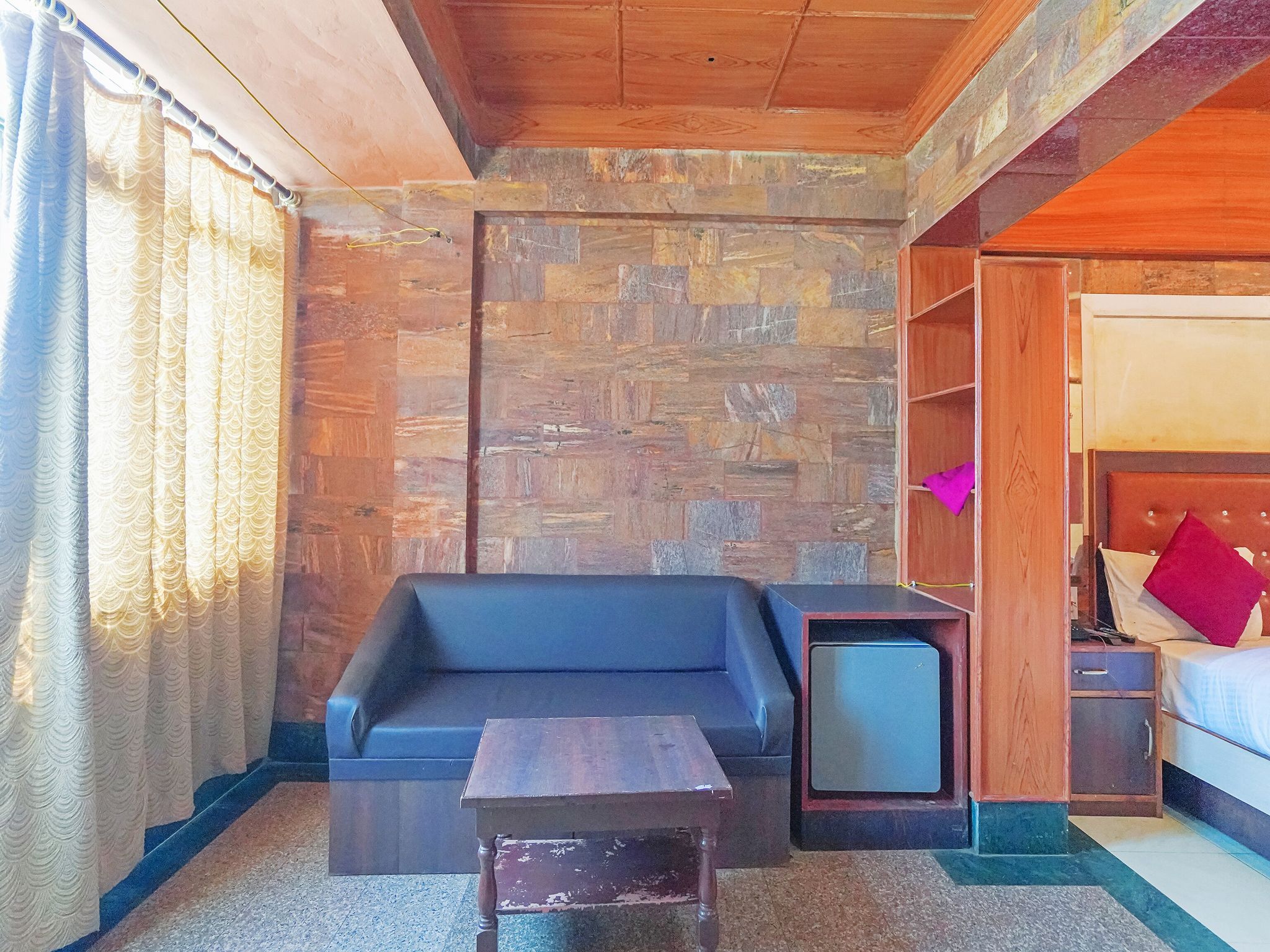 undefined Hotel Leo Castle 3