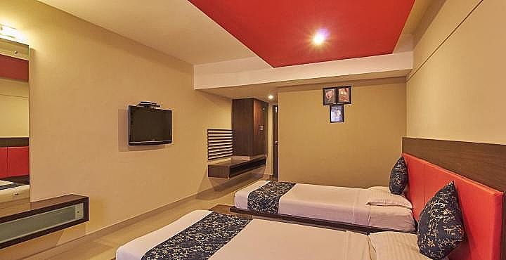 Deluxe AC Room