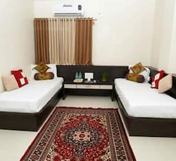 Luxury Family Suit Room