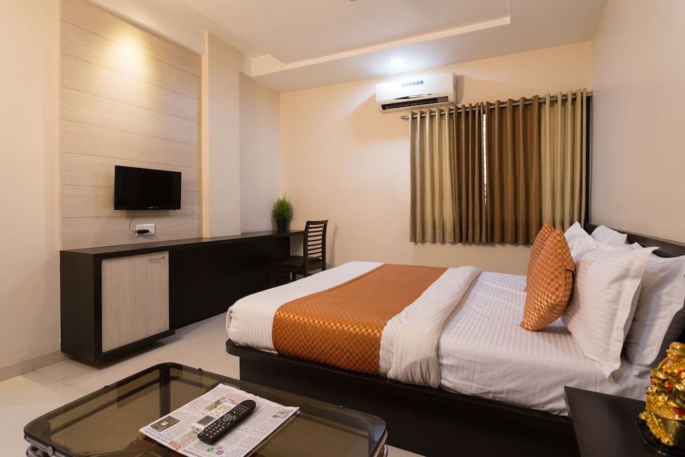 Executive Studio Suite