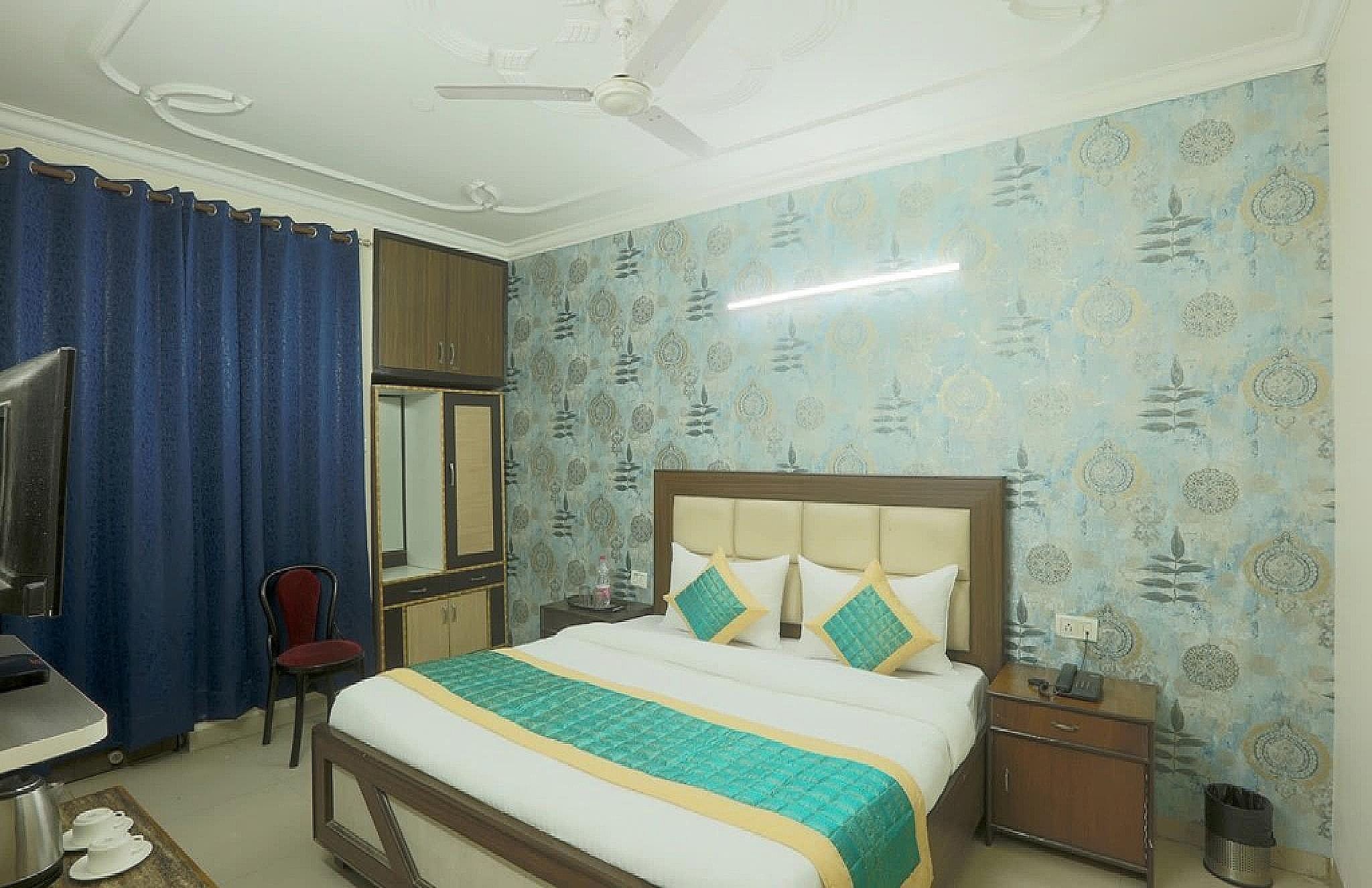 Airport Hotel Mayank Residency Superior Double AC room with free Wi-Fi And 1 Mineral Water Bottle 33