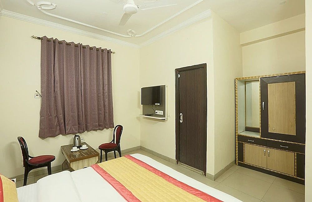 Airport Hotel Mayank Residency Superior Double AC room with free Wi-Fi And 1 Mineral Water Bottle 26