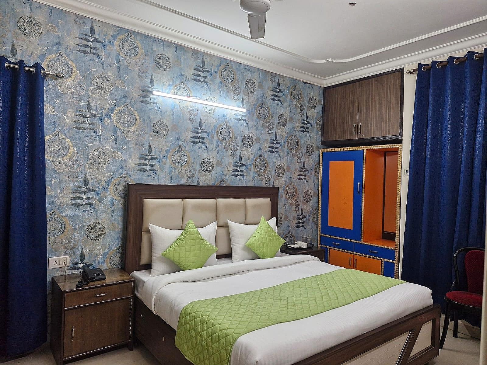 Airport Hotel Mayank Residency Superior Double AC room with free Wi-Fi And 1 Mineral Water Bottle 6