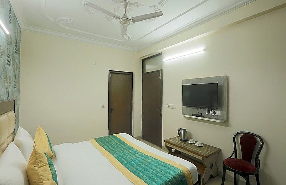 Airport Hotel Mayank Residency Superior Double AC room with free Wi-Fi And 1 Mineral Water Bottle 27