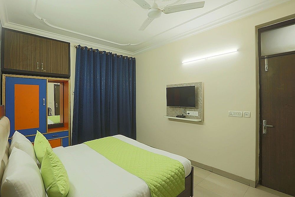 Airport Hotel Mayank Residency Superior Double AC room with free Wi-Fi And 1 Mineral Water Bottle 28