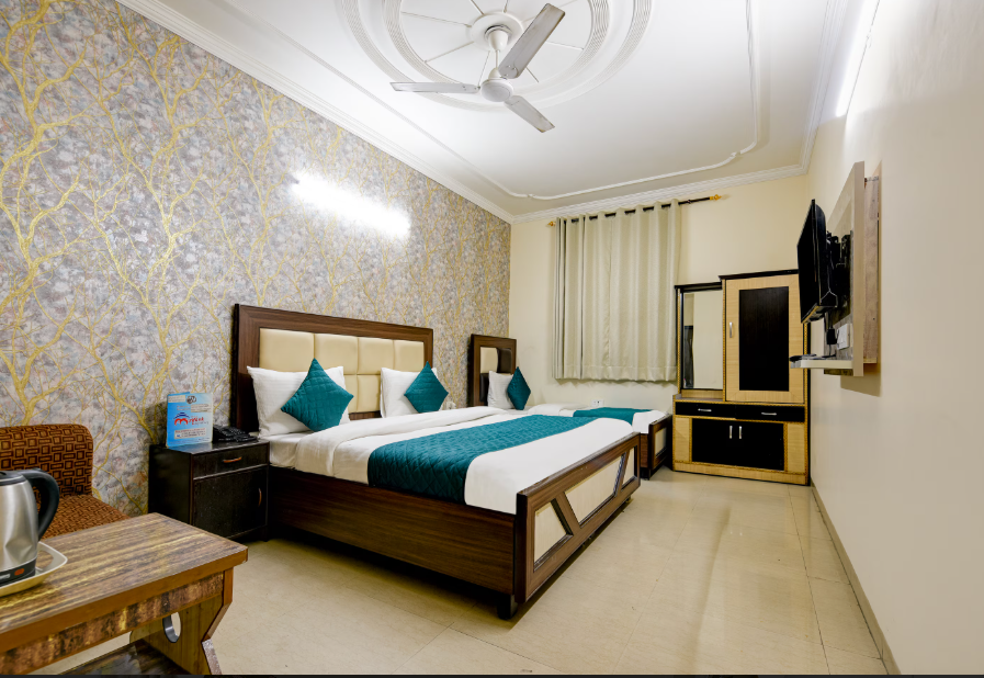 Superior Triple AC Room Free Wi-Fi, AC And 1 Mineral Water Bottle