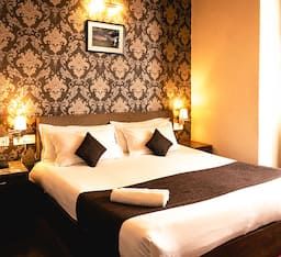 Villa Everest Deluxe Double Room 2