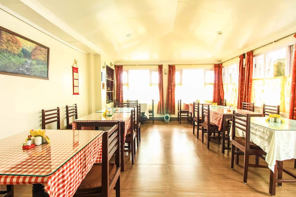 Food & Dining