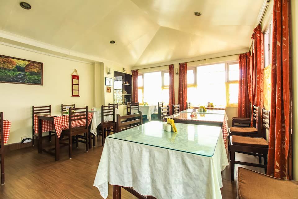 Food & Dining