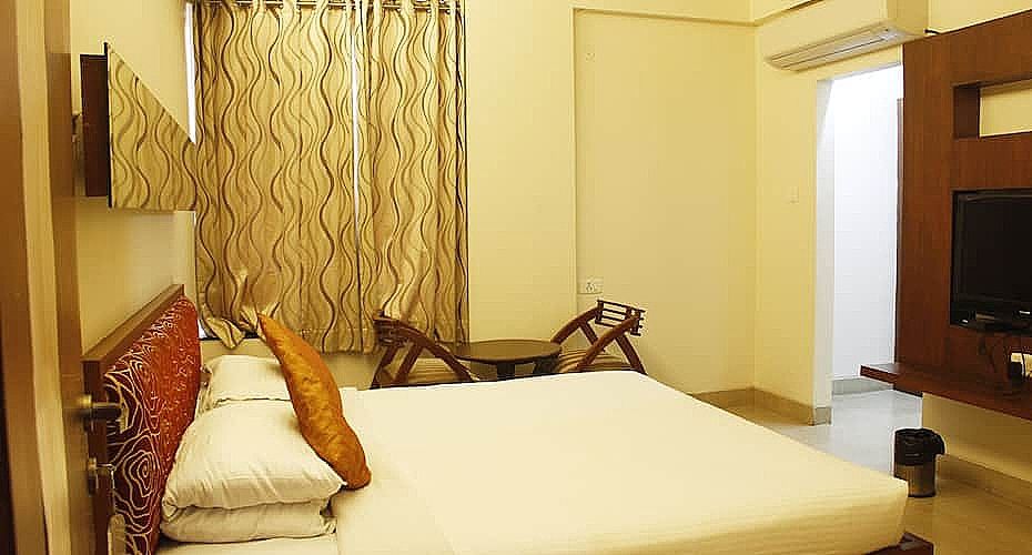 undefined White Villa 10