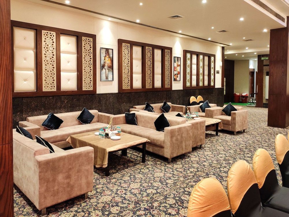 undefined Comfort Inn Tulip Heights 7
