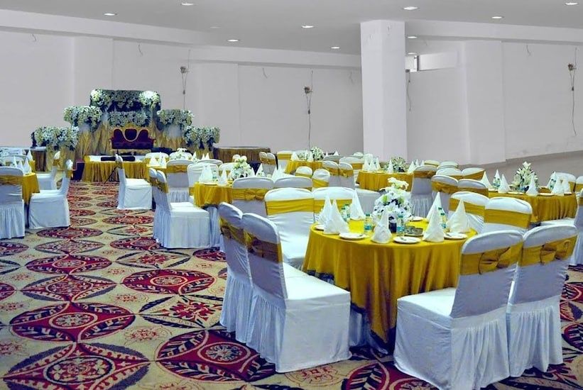 undefined Hotel Sukhman International 4