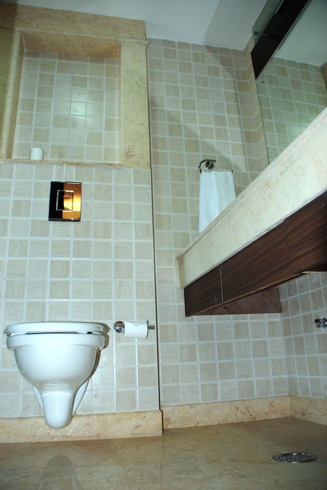 JHT Hotel Premium Room 5