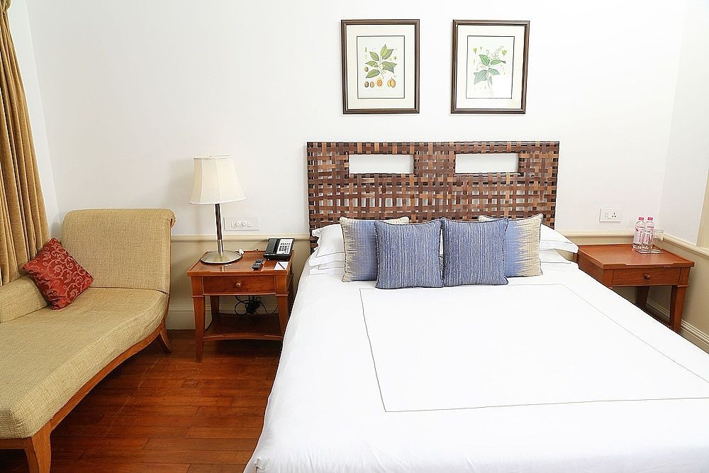 Luxury Seaview Room - King Bed