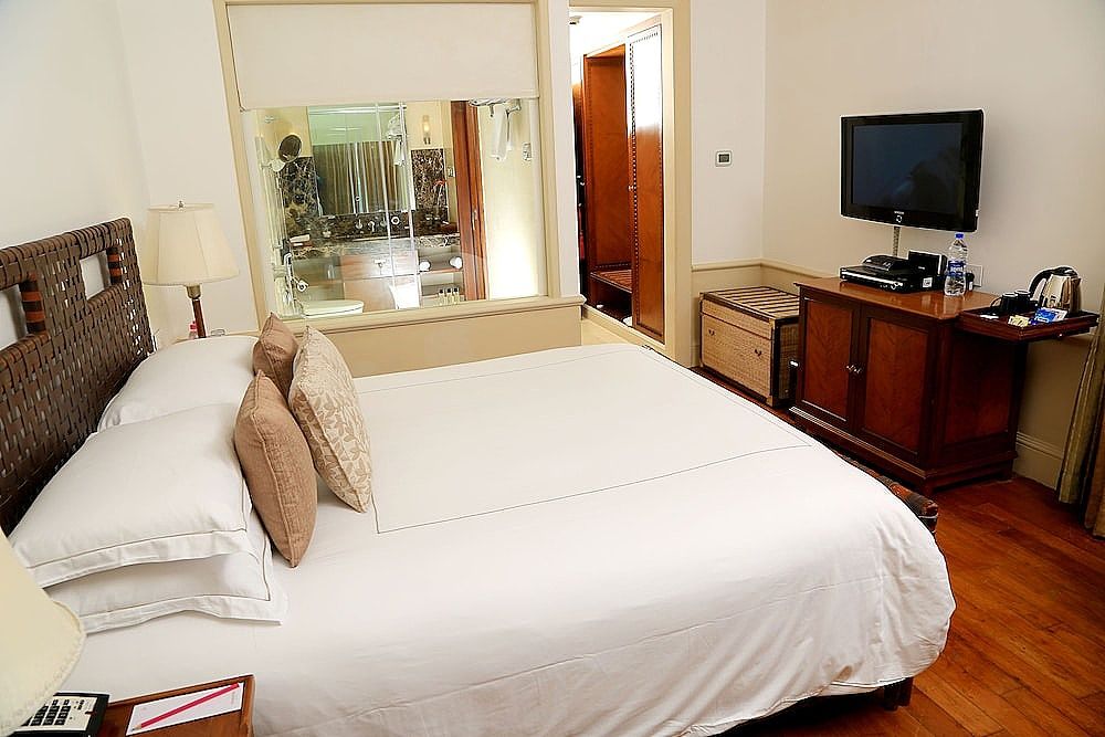 Heritage Room- King Bed 