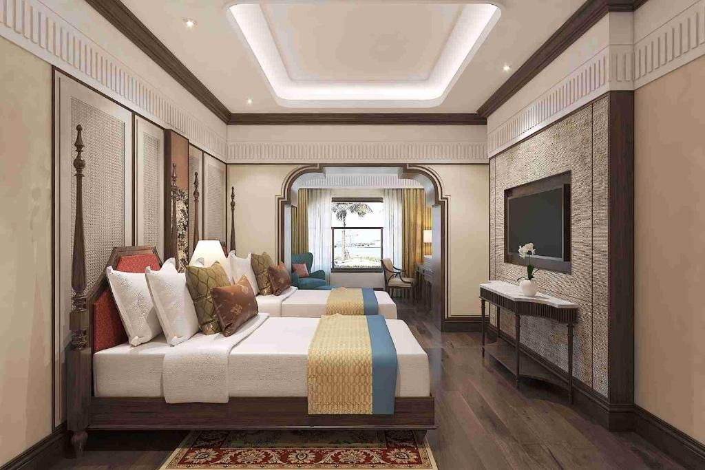 Signature Suite with Balcony