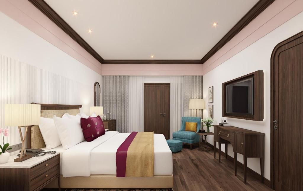 Signature Suite with Balcony