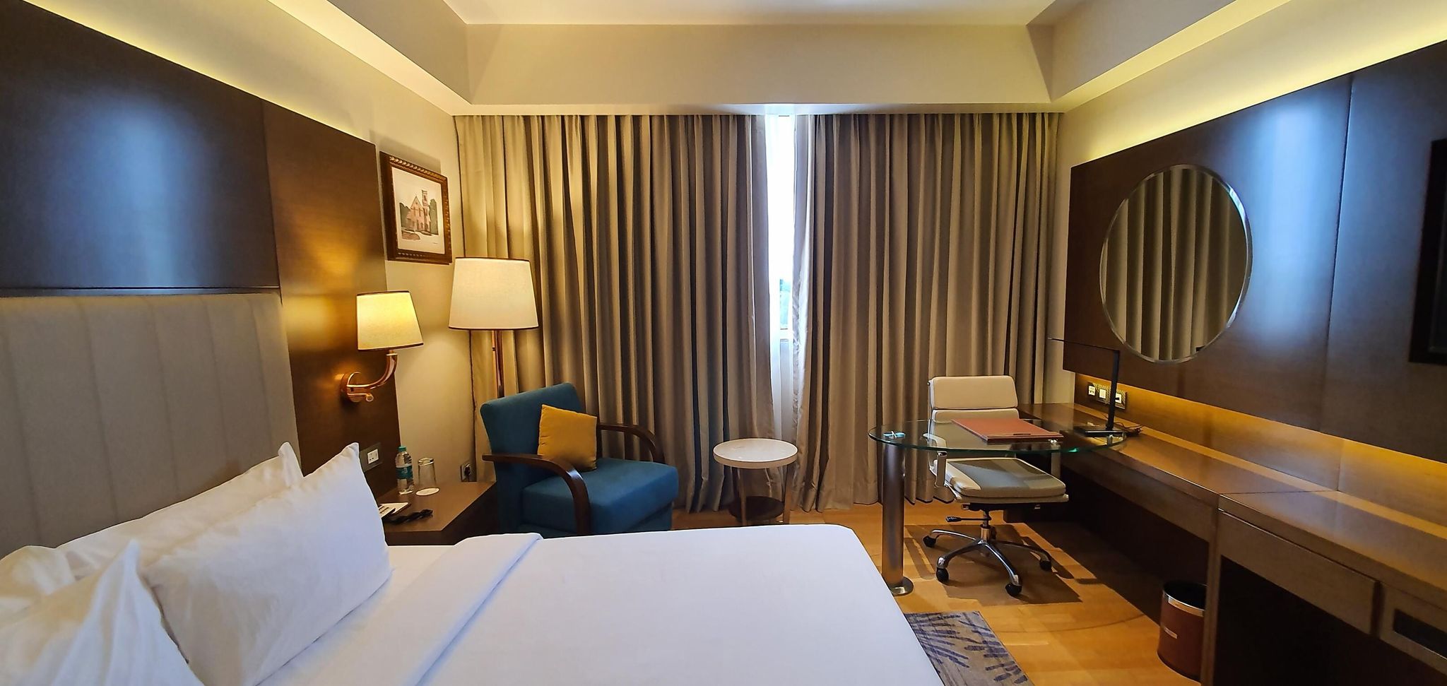 Deluxe Room King Bed