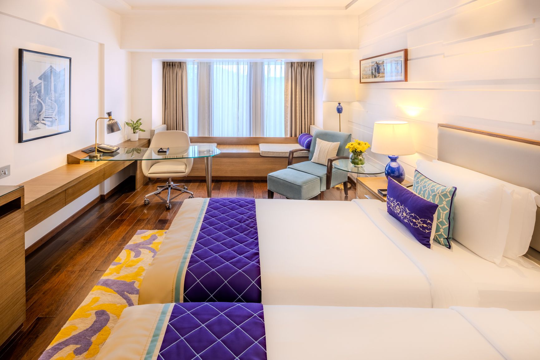 Deluxe Room City View Twin Bed