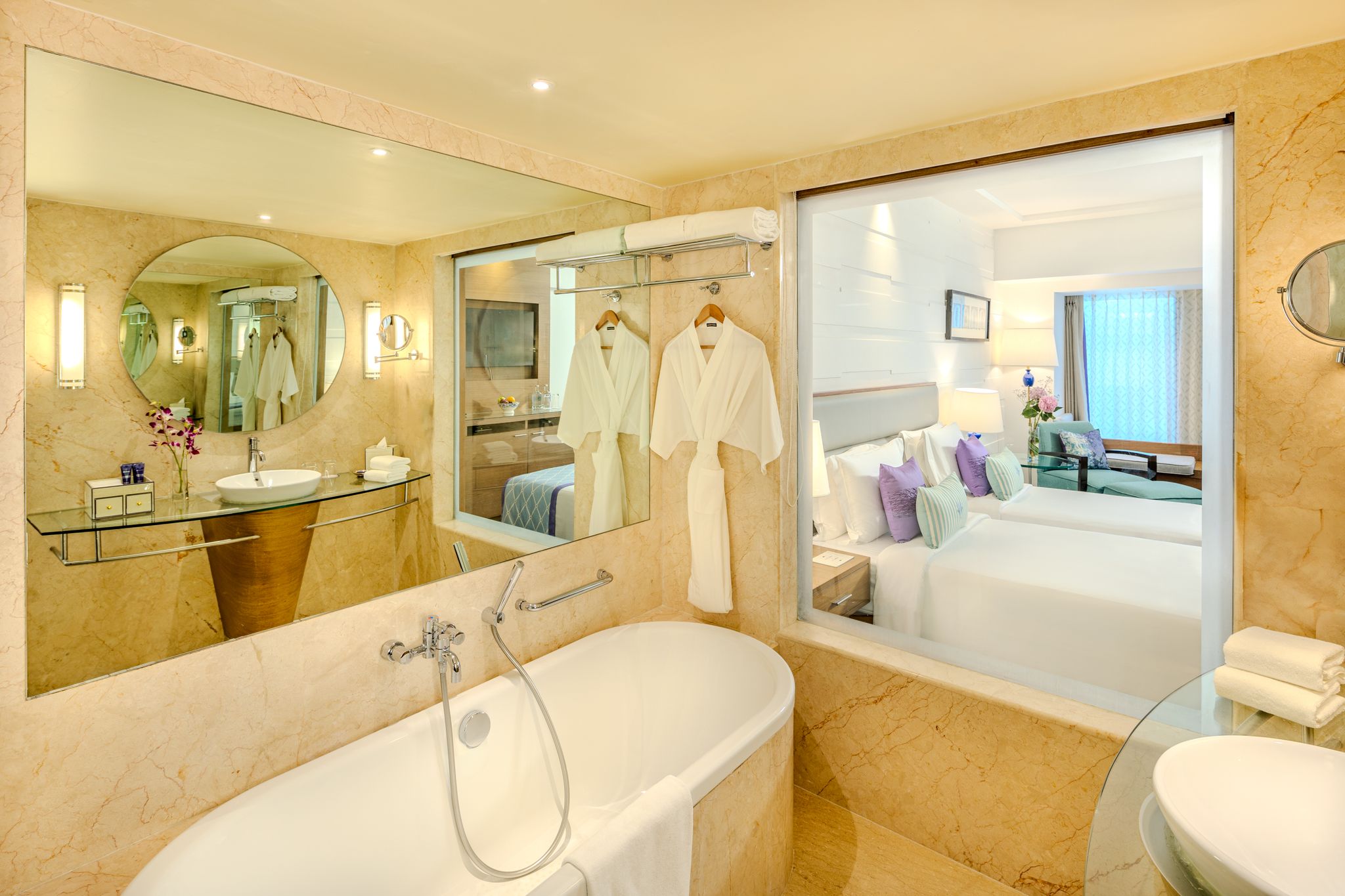 Premium Room City View Twin Bed