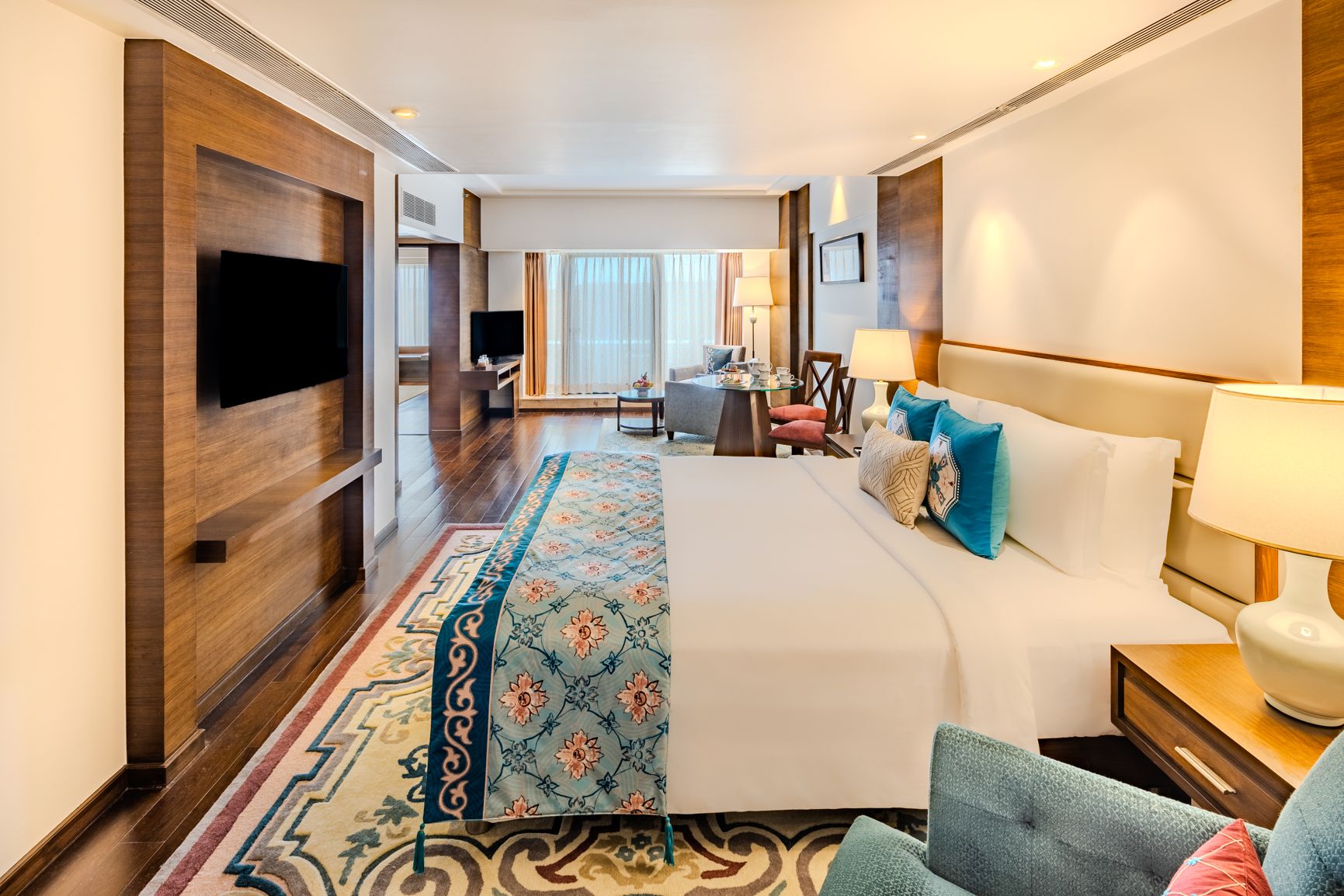 Vivanta Suite City View King Bed