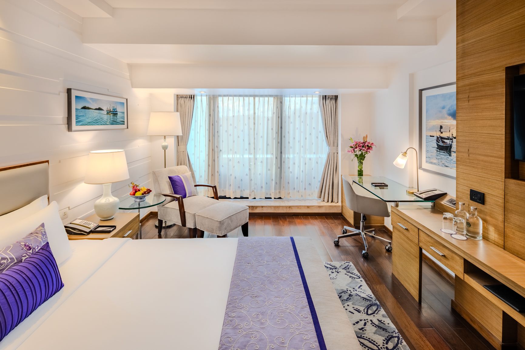 Premium Suite with King Bed and City View