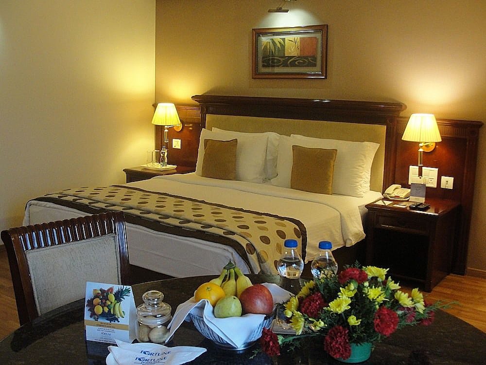 Suite, 1 King Bed (JUNIOR SUITE)