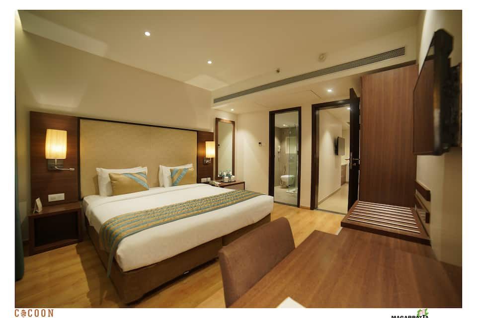 Cocoon an exclusive all-suite Hotel Royal Silk Suite with Balcony 2
