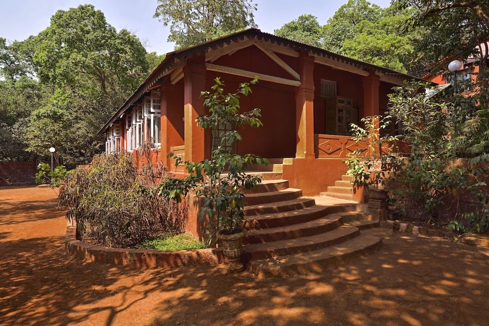 Radha Cottage Heritage Resort, Matheran, Maharashtra Luxury Single Room 3