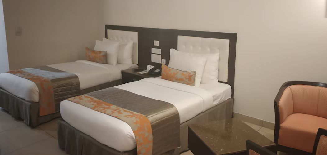 2 Single Beds, Smoking Room, Standard Room, Air-Conditioned, Wi-Fi