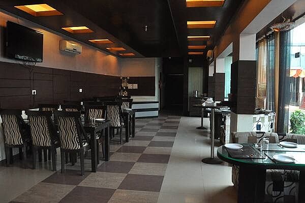Food & Dining