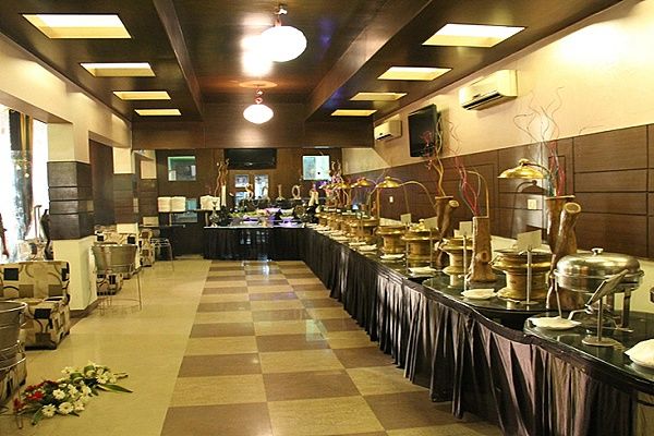 Food & Dining