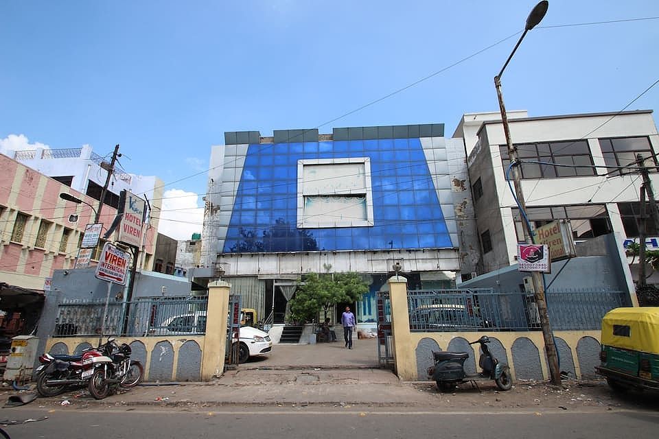 undefined Hotel Viren International 7