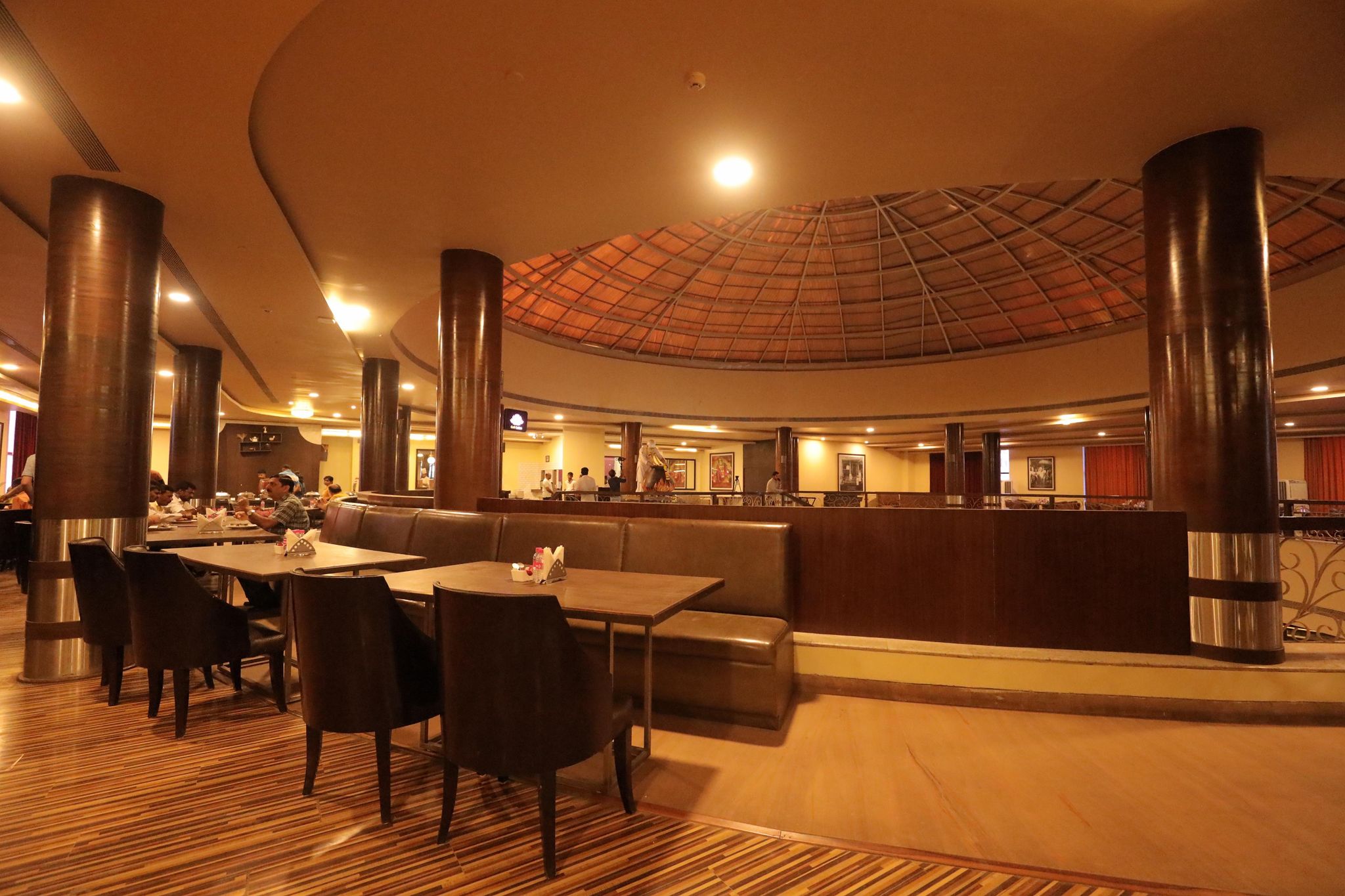 Food & Dining