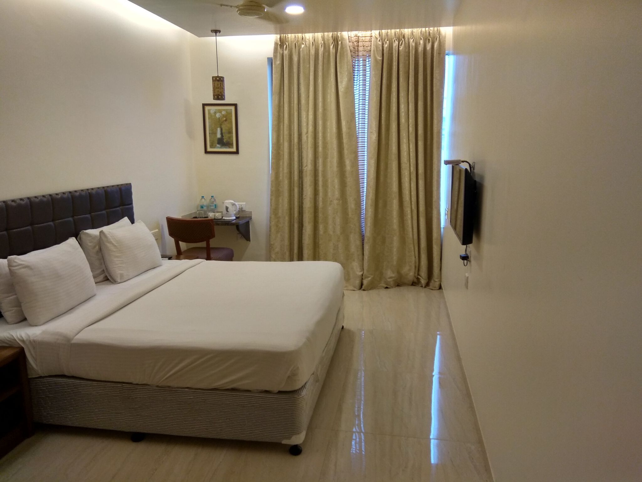 St Laurn - The Spiritual Resort Studio Room - Complimentary Shuttle Pickup and Drop to Sai Baba Temple (Gate 2) 3