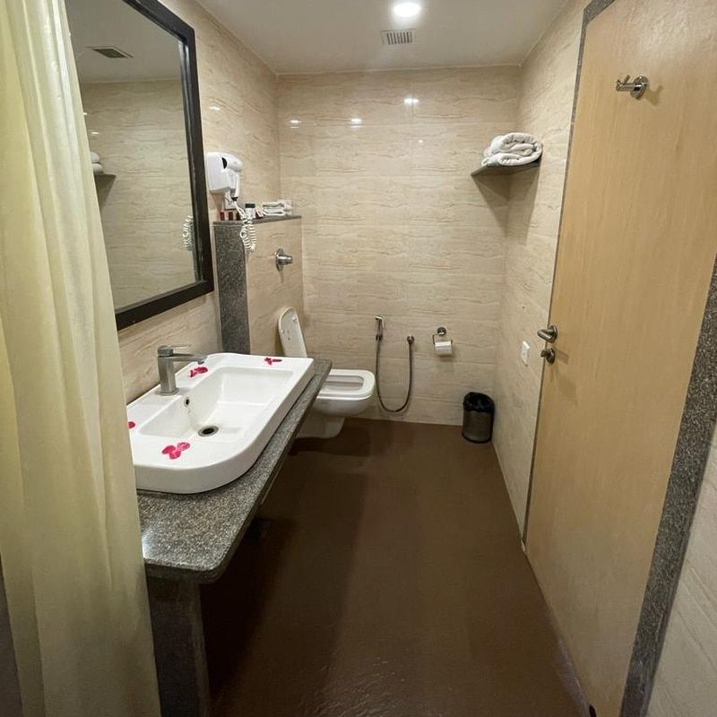 St Laurn - The Spiritual Resort Studio Room - Complimentary Shuttle Pickup and Drop to Sai Baba Temple (Gate 2) 8