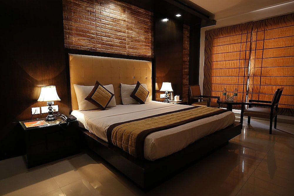 Hotel Delhi Pride Deluxe AC Room (Delhi ID Accepted) 8