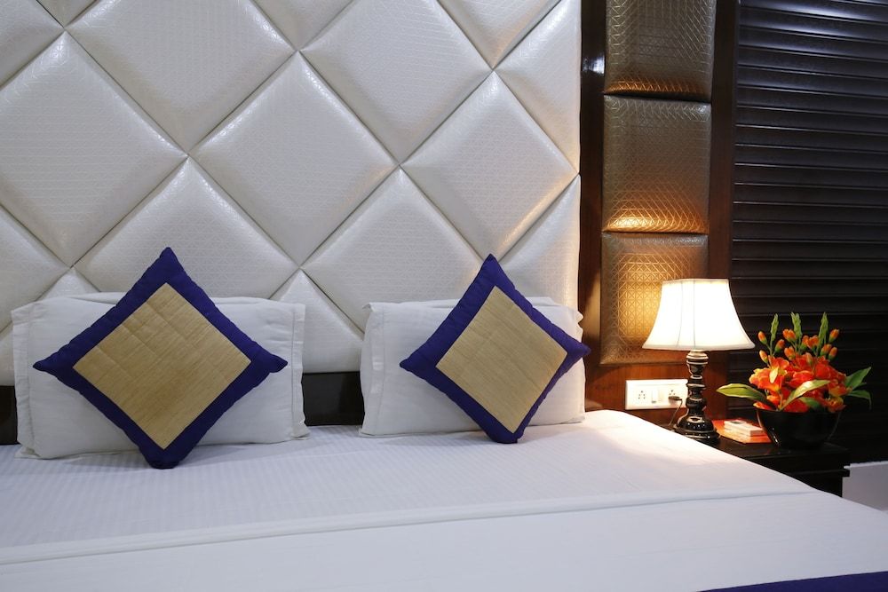 Deluxe Room, 1 King Bed