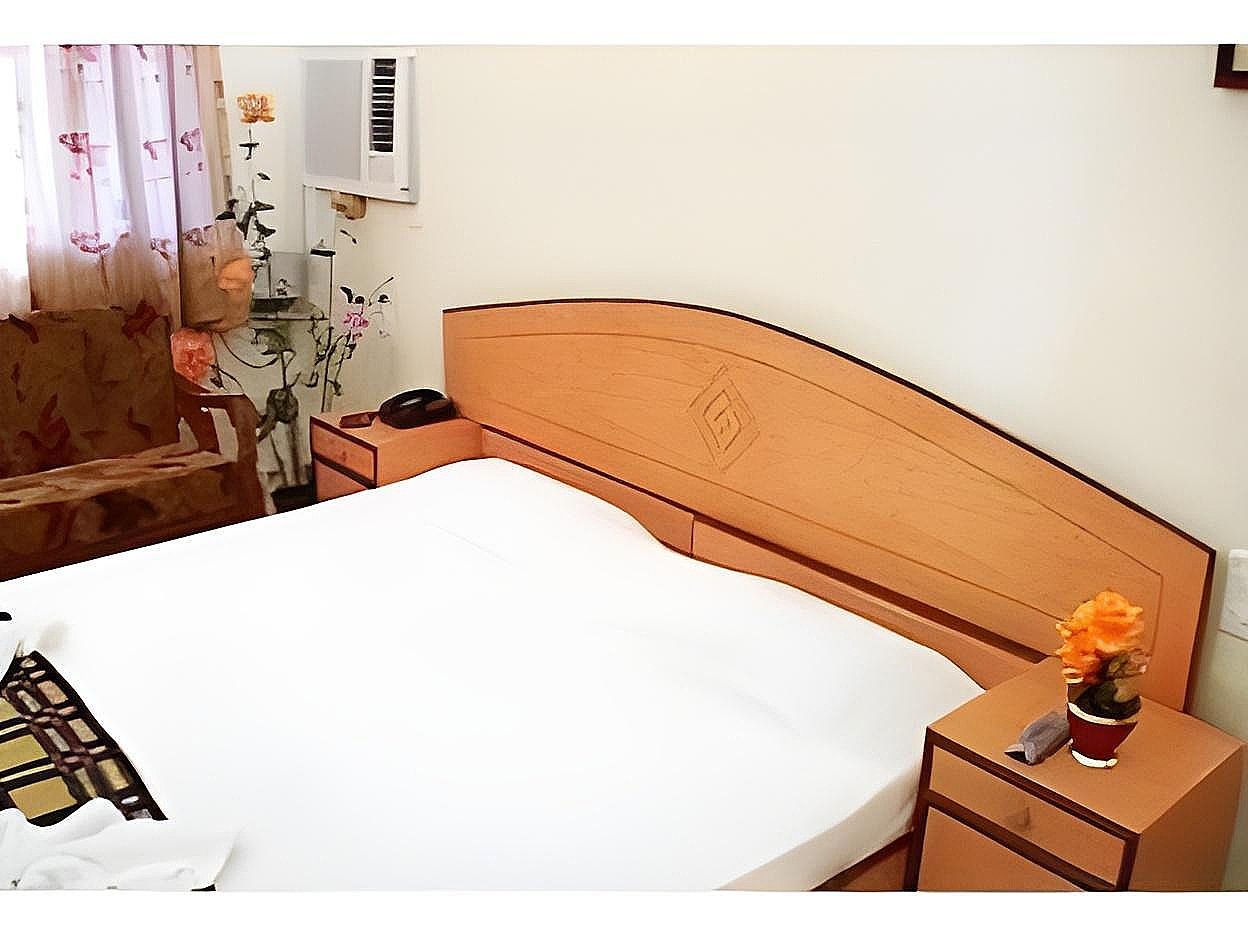 Amigo Plaza NON AC Room 4