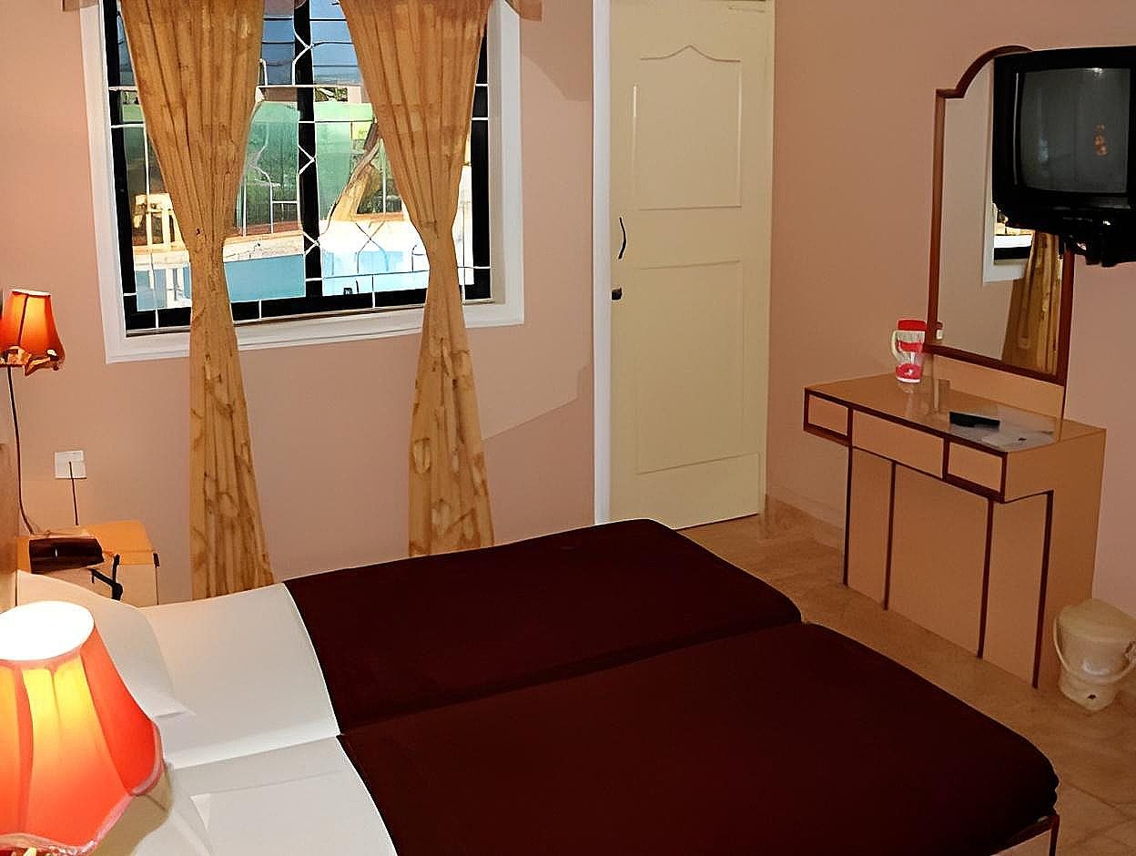 Amigo Plaza NON AC Room 11