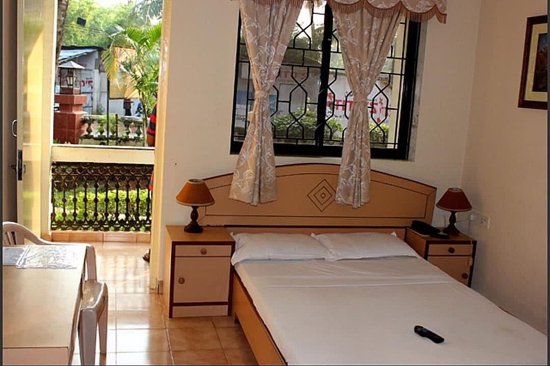 Amigo Plaza NON AC Room 3