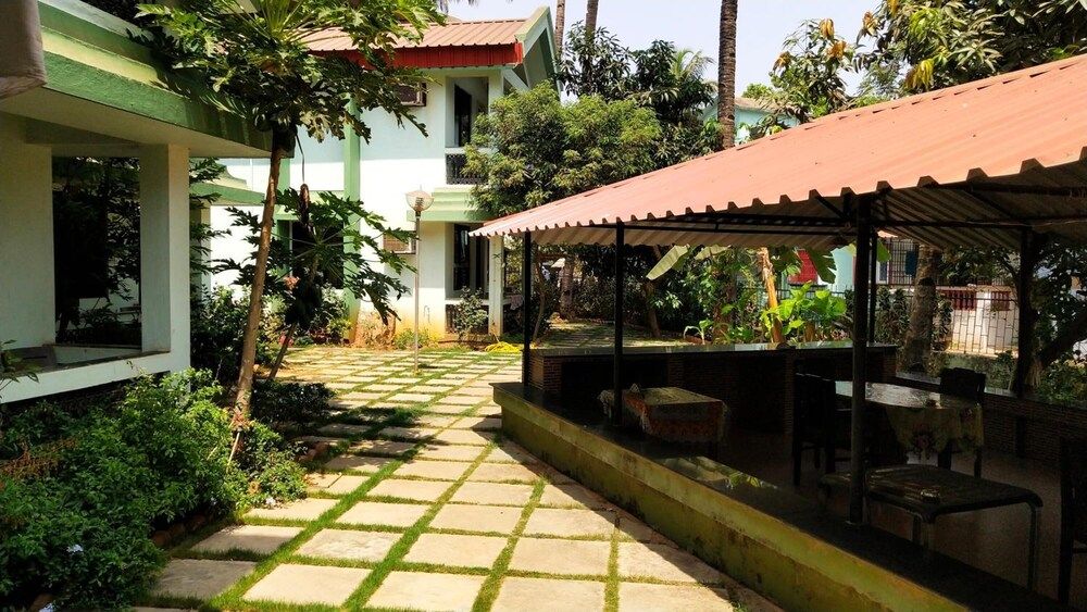 undefined Amigo Plaza 9