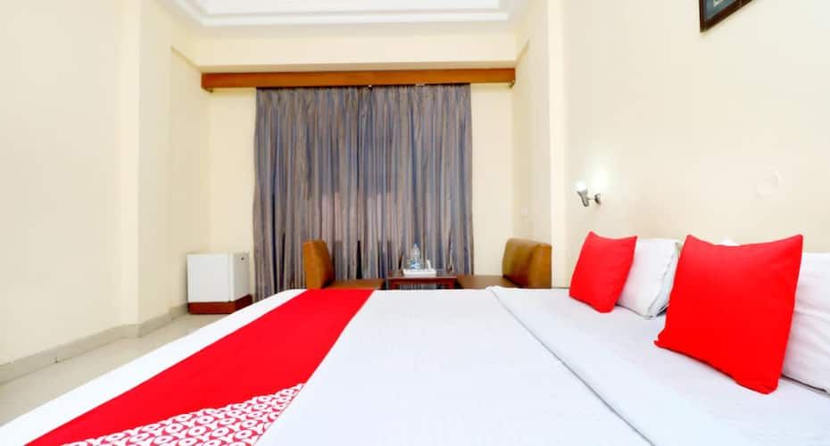 undefined Hotel Parkinn 8